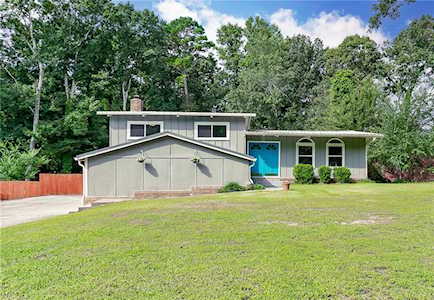 1023 Bay Berry Ln Lawrenceville, GA 30043