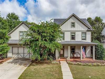 114 Haleys Circle Woodstock, GA 30188