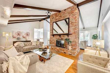 12218 Broken Arrow St Houston, TX 77024