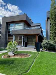 2016 32 Ave SW Calgary, AB T2T 1W6