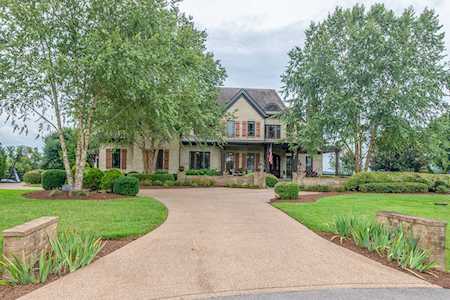 7220 Prairie Falcon Dr Arrington, TN 37014