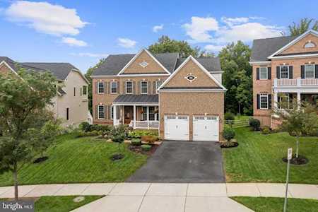 11865 Peppervine Dr Clarksburg, MD 20871