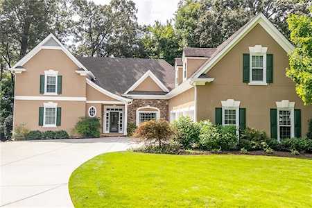 820 Club Chase Ln Roswell, GA 30076