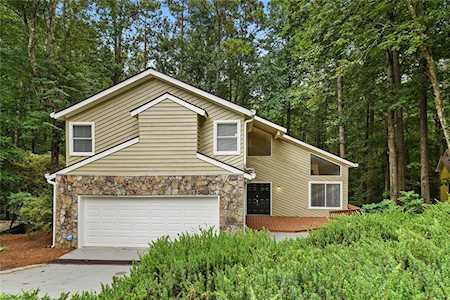 870 Lake Overlook Roswell, GA 30076