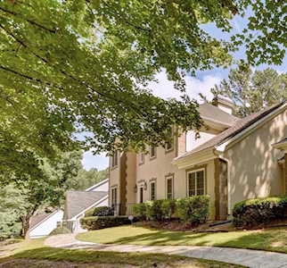 2635 Braffington Ct Sandy Springs, GA 30350