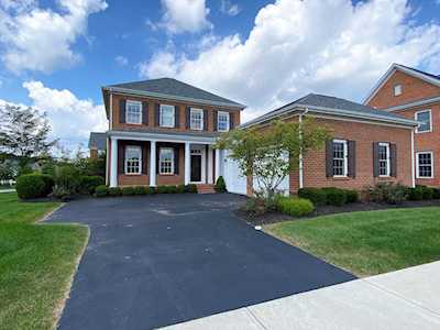 7933 Straits Farm New Albany, OH 43054