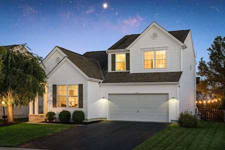 393 Flat River Street Pickerington, OH 43147