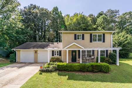 320 Monivea Ln Roswell, GA 30075
