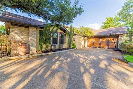 6100 Rain Creek PKWY Austin, TX 78759