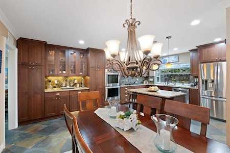 10428 El Monterey Fountain Valley, CA 92708