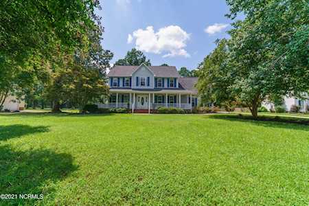 639 Par Drive Jacksonville, NC 28540