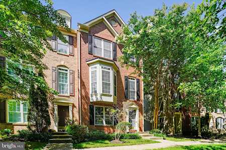 311 Helmsman Alley Annapolis, MD 21401
