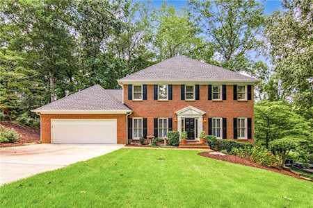 10290 Carleigh Ln Roswell, GA 30076