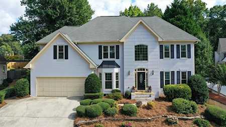 5095 Red Robin Ridge Johns Creek, GA 30022