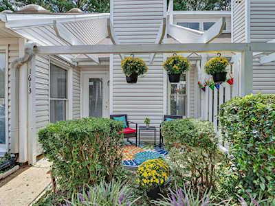 1613 Homestead Trl Alpharetta, GA 30004