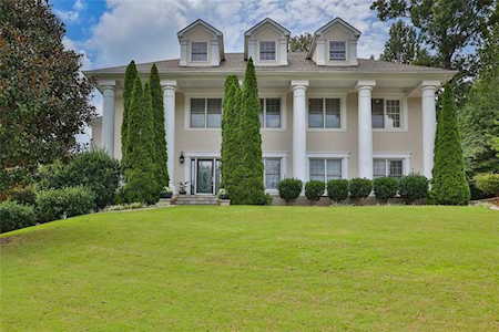 215 Highland Lake Ct Atlanta, GA 30349