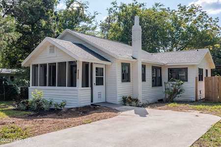 731 6th St Fernandina Beach, FL 32034