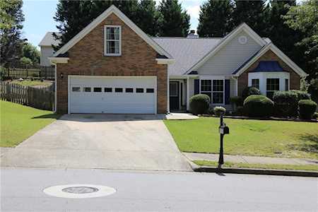 742 Fairmont Park Dr Dacula, GA 30019