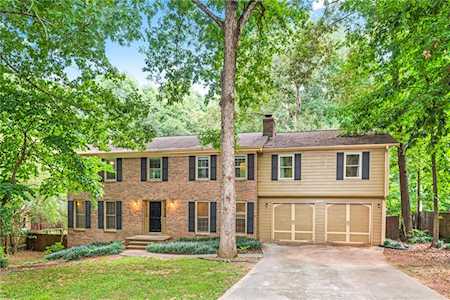4727 Kellogg Dr SW Lilburn, GA 30047