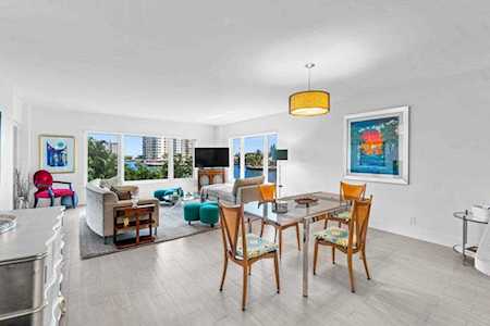 555 SE 6th Avenue #2g Delray Beach, FL 33483