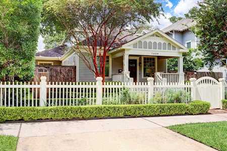 1609 Arlington St Houston, TX 77008