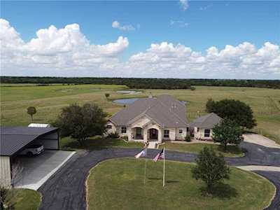 20145 Janak RD Coupland, TX 78615