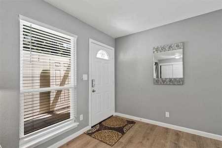 6718 Silvermine DR #1402 Austin, TX 78736