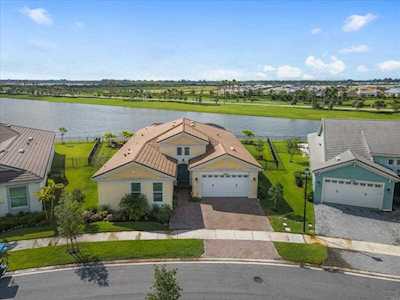 15964 Whippoorwill Circle Westlake, FL 33470