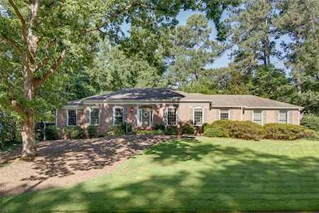 981 Hess Dr Avondale Estates, GA 30002