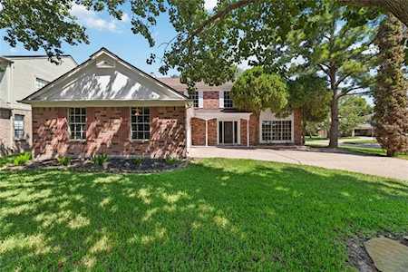 15002 Stoneyview Dr Houston, TX 77083