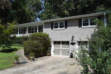 115 Creek Hollow Dr Woodstock, GA 30188