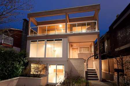 1257 Clyde Avenue West Vancouver, BC V7T 1E6
