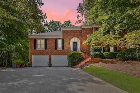 1143 Arborhill Dr Woodstock, GA 30189