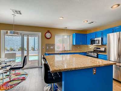 10044 Yellow Canary Ave Las Vegas, NV 89117