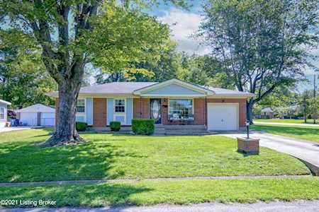 8317 Rustoak Ln Louisville, KY 40219