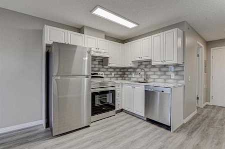 5000 Somervale Ct SW #411 Calgary, AB T2Y 4M1