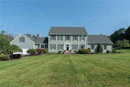 28 Winding Brook Farm Road Watertown, CT 06795
