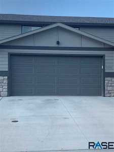 6544 W 6Th Pl Sioux Falls, SD 57107