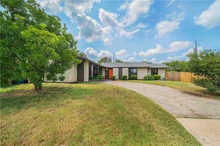 2201 Cadiz CIR Austin, TX 78741