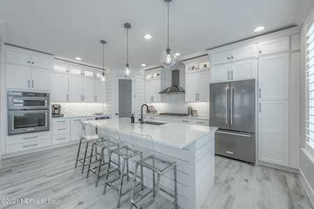 1818 2nd St Jacksonville Beach, FL 32250