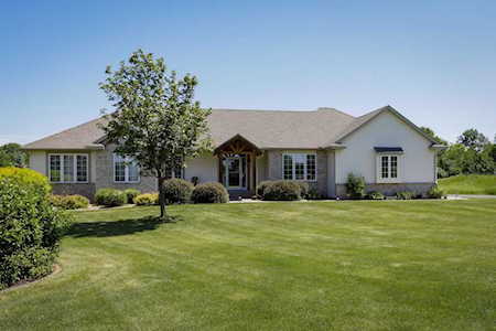 24201 Rice Lake Drive Lakeville, MN 55044