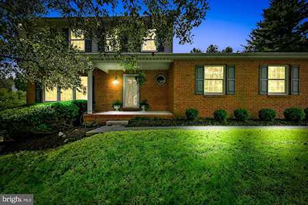 9383 Tiller Dr Ellicott City, MD 21042