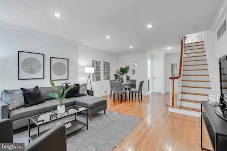 1922 Montrose St Philadelphia, PA 19146