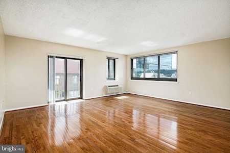 2201 Cherry St #502 Philadelphia, PA 19103