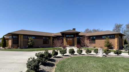 9306 Deepa Dr Prospect, KY 40059