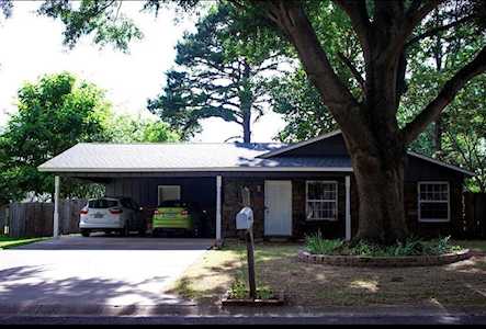 607 N Louisville Ave Russellville, AR 72801