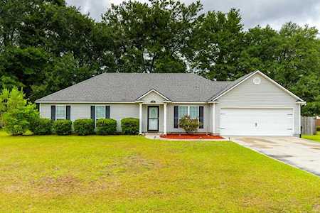 39 Eleanor Place Ray City, GA 31645