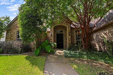 2410 Pinehurst St. Tyler, TX 75703