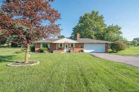 2517 E Grand Blanc Rd Grand Blanc Twp, MI 48439