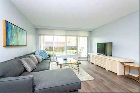 33 Pond Ave #206 Brookline, MA 02445